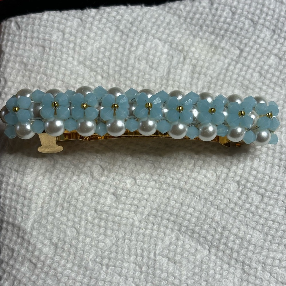 Handmade barrette white pearls and baby blue crystals 3 inches